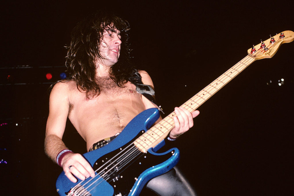 la gamme blues à la basse